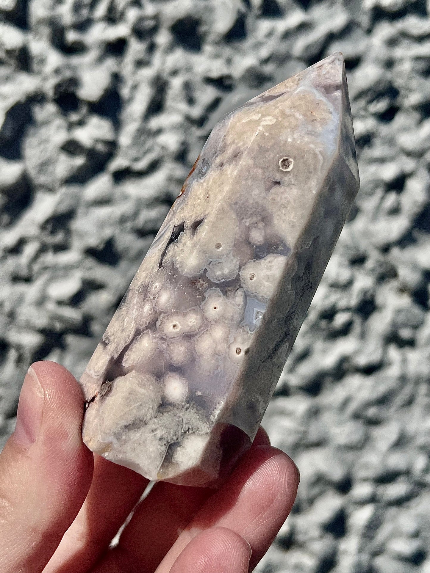 High grade Black, blue & pink flower agate tower