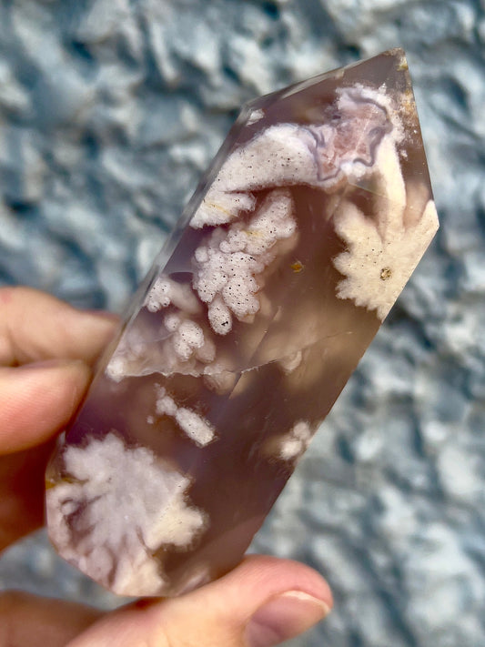 Chonky flower agate tower
