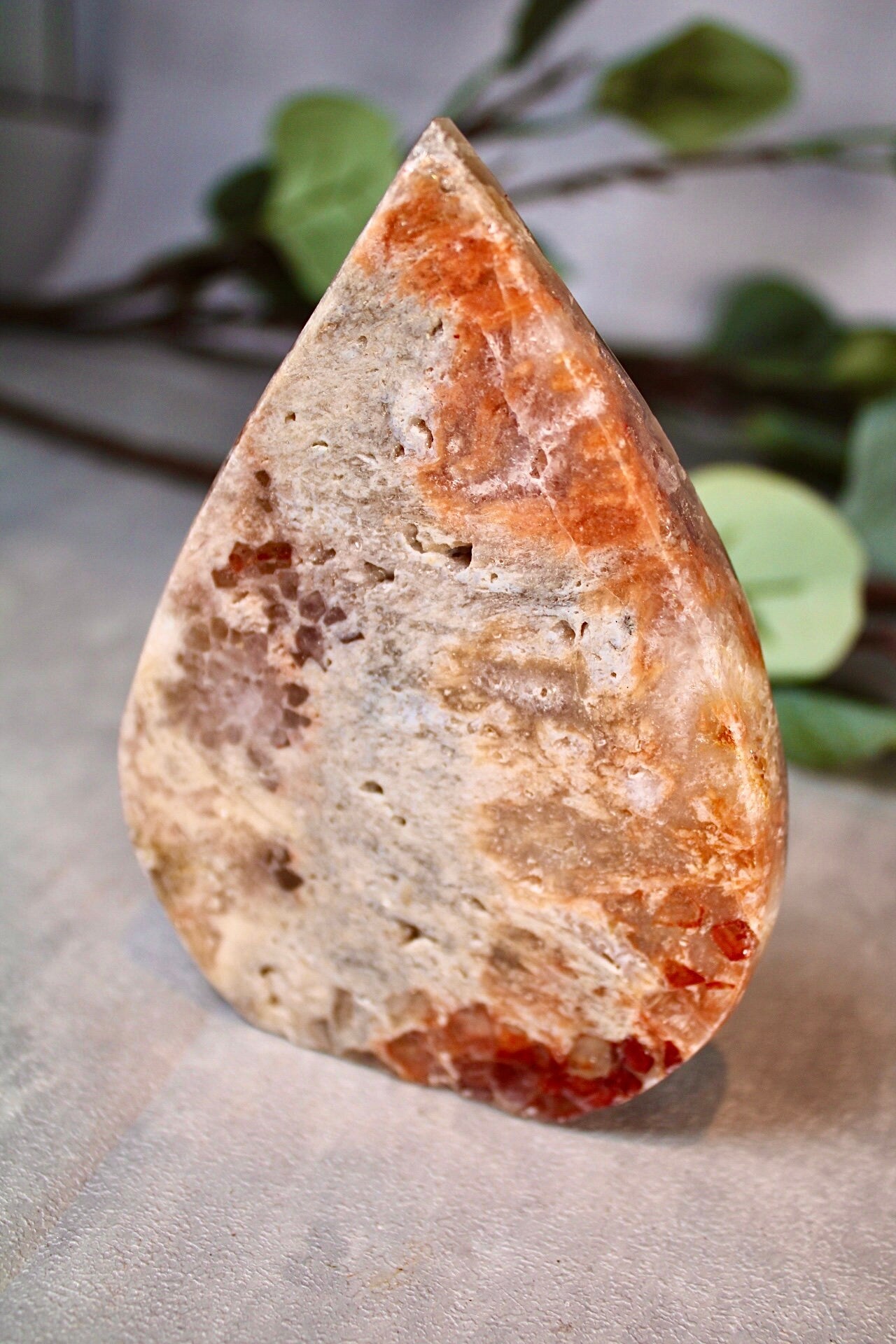 Colourful Pink amethyst, flame with jasper and agate formations 290g 12cm(h) 8.5cm(w)