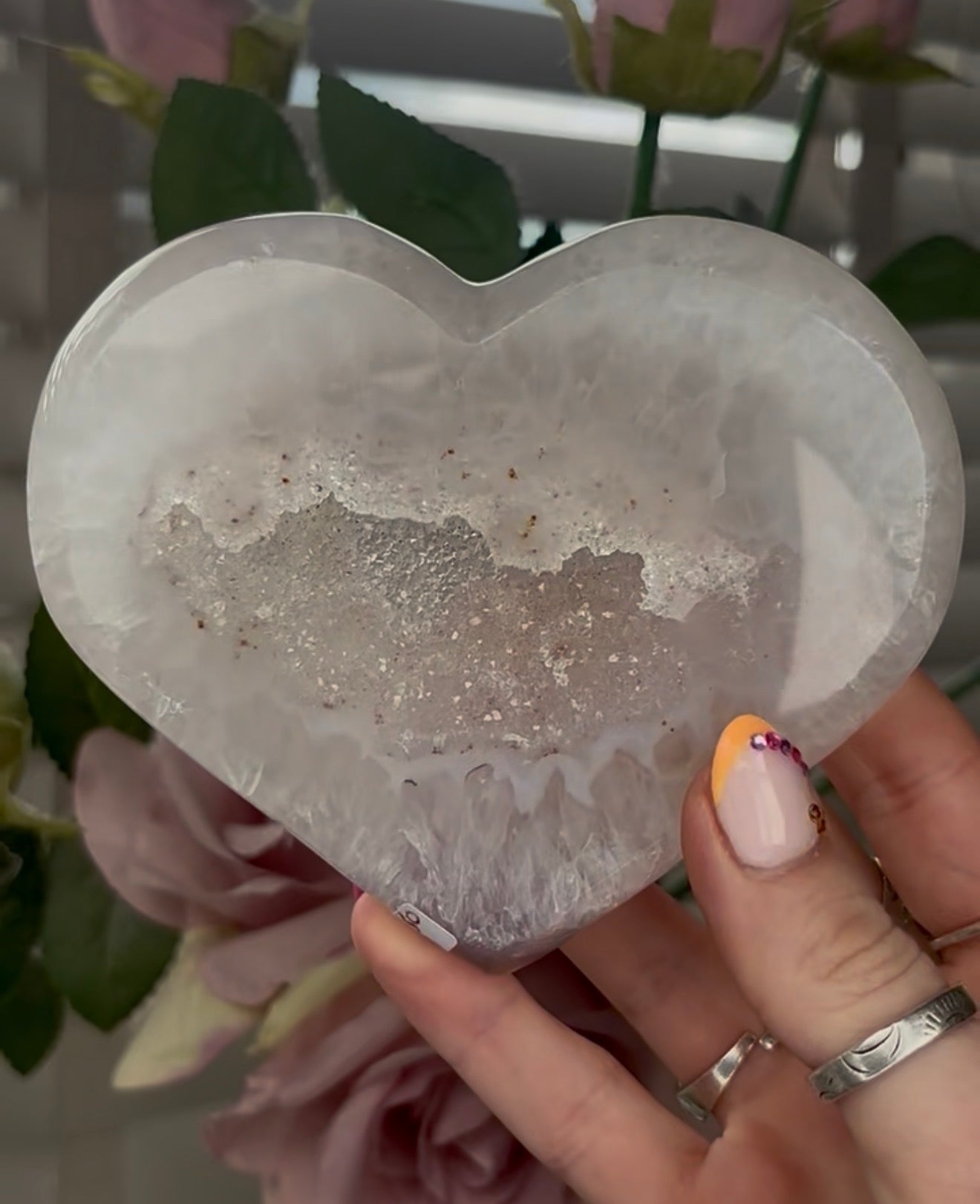 Beautiful, high quality, agate heart with druzy - stand included