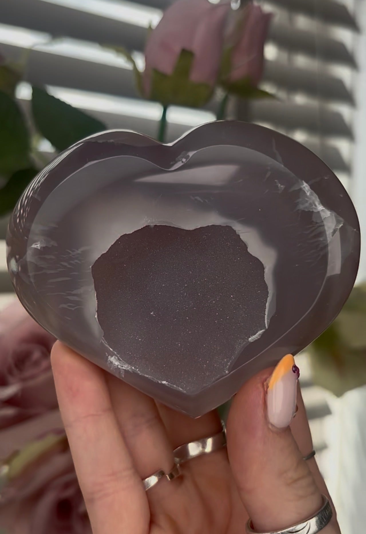 Beautiful, high quality, agate heart with druzy - stand included