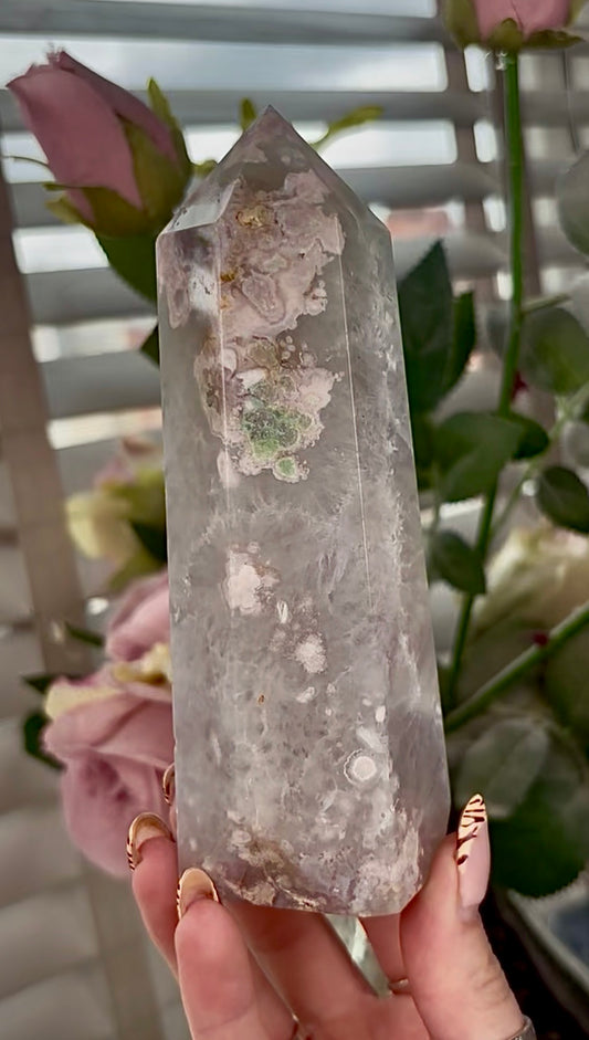 Stunning!! Super high quality, Druzy, green chlorite x blue flower agate tower