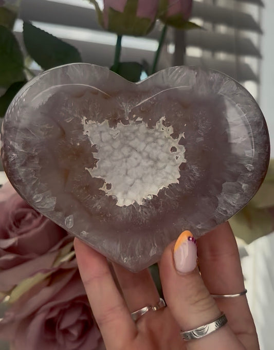 Beautiful, high quality, agate heart with druzy - stand included
