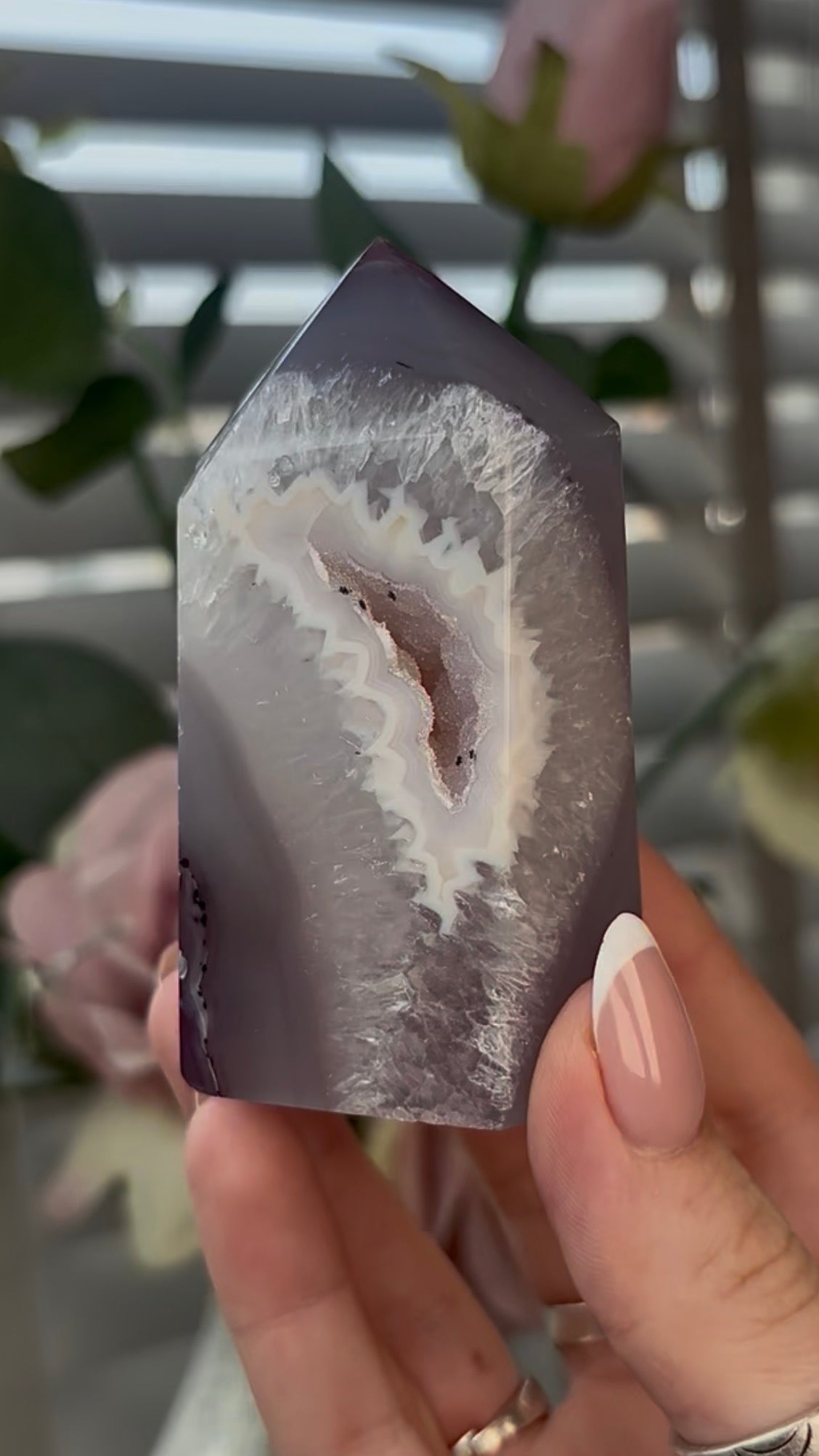 Beautiful, agate tower with druzy