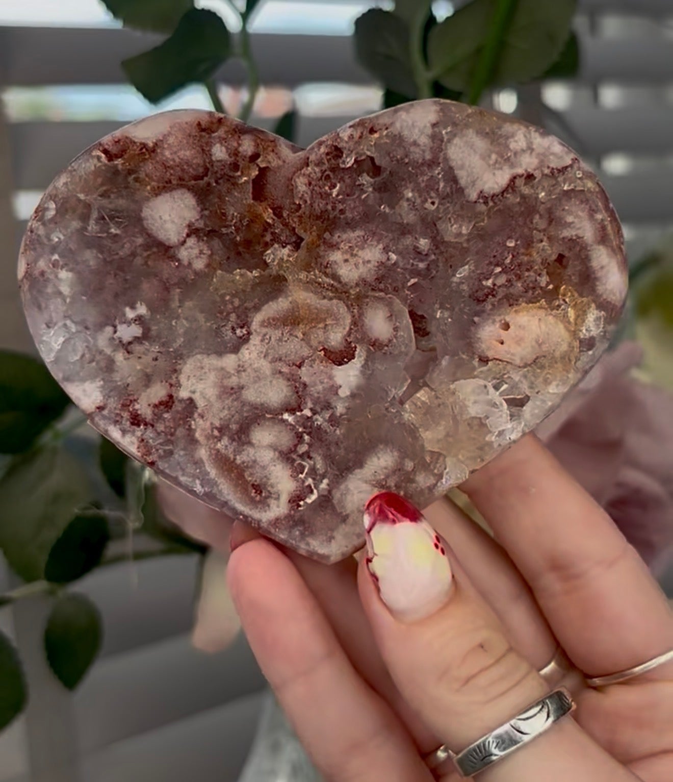 pink amethyst heart - comes with stand (10cm)