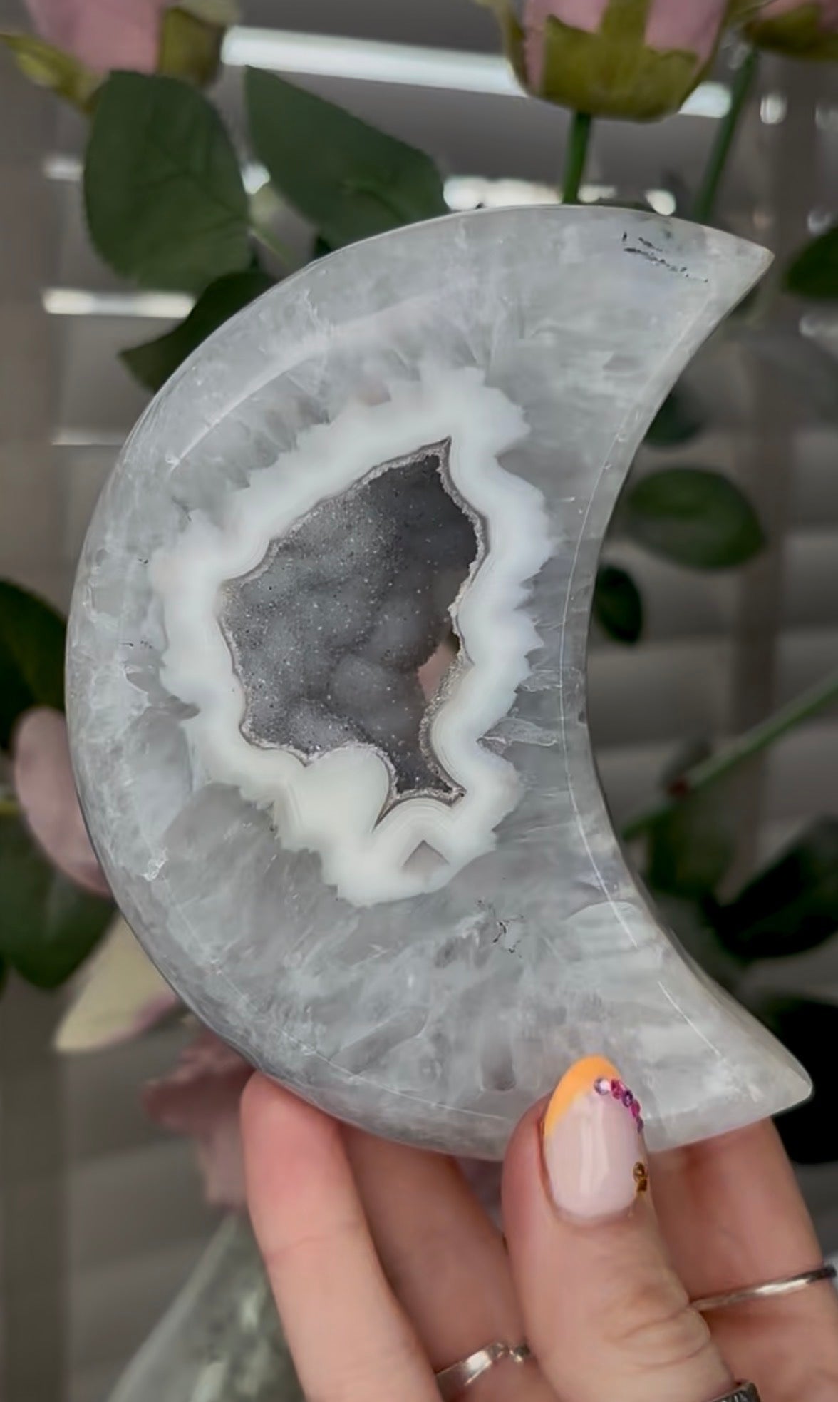 Beautiful, high quality, agate moon with druzy - stand included