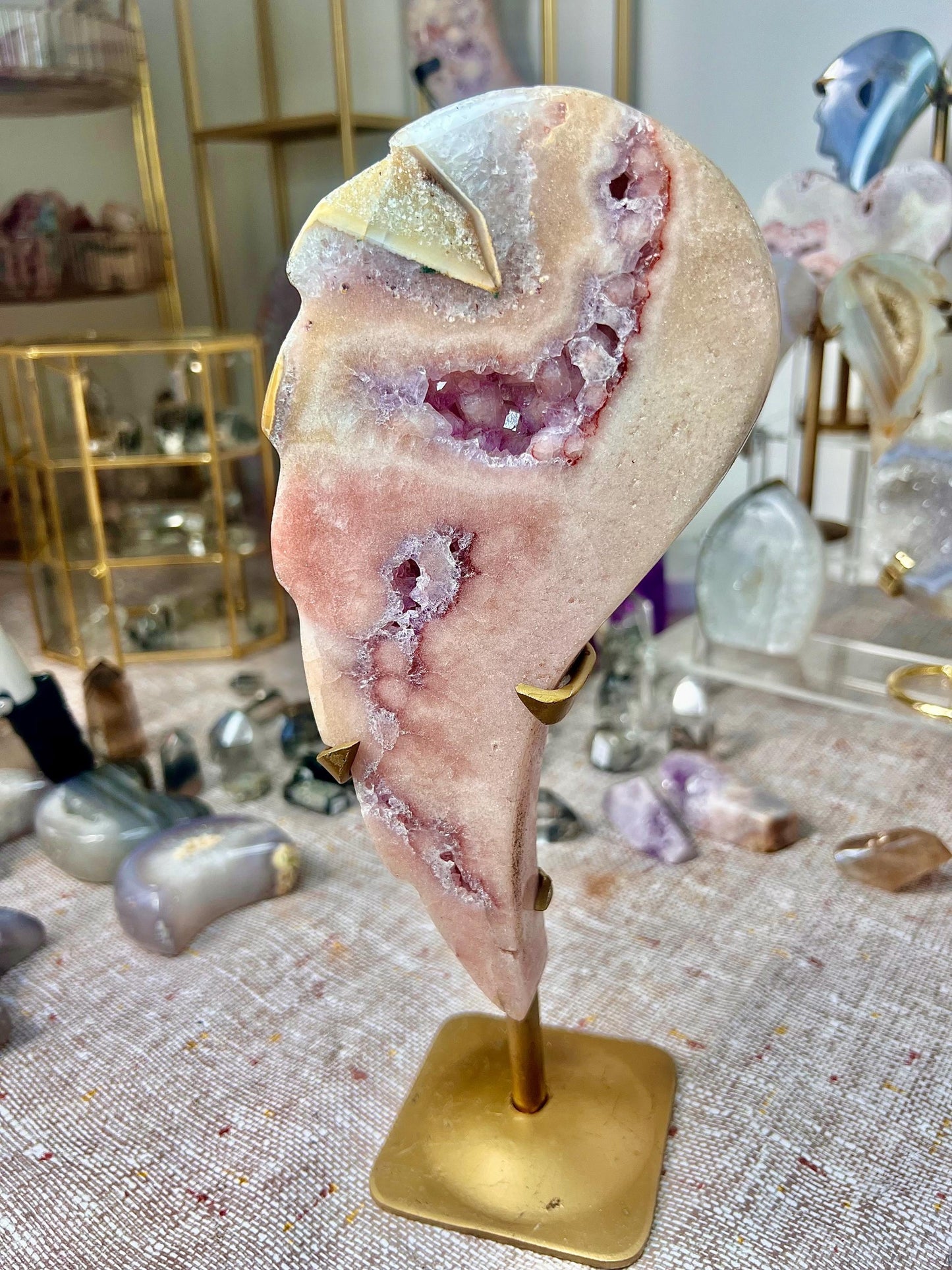 High quality, Pink amethyst wing on stand