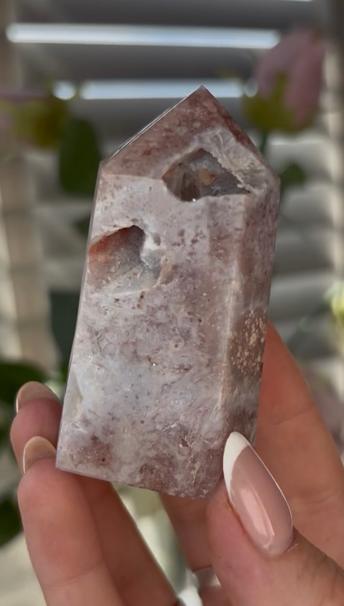 Cute, Pink amethyst tower 6.8cm(h)  3.7(w)