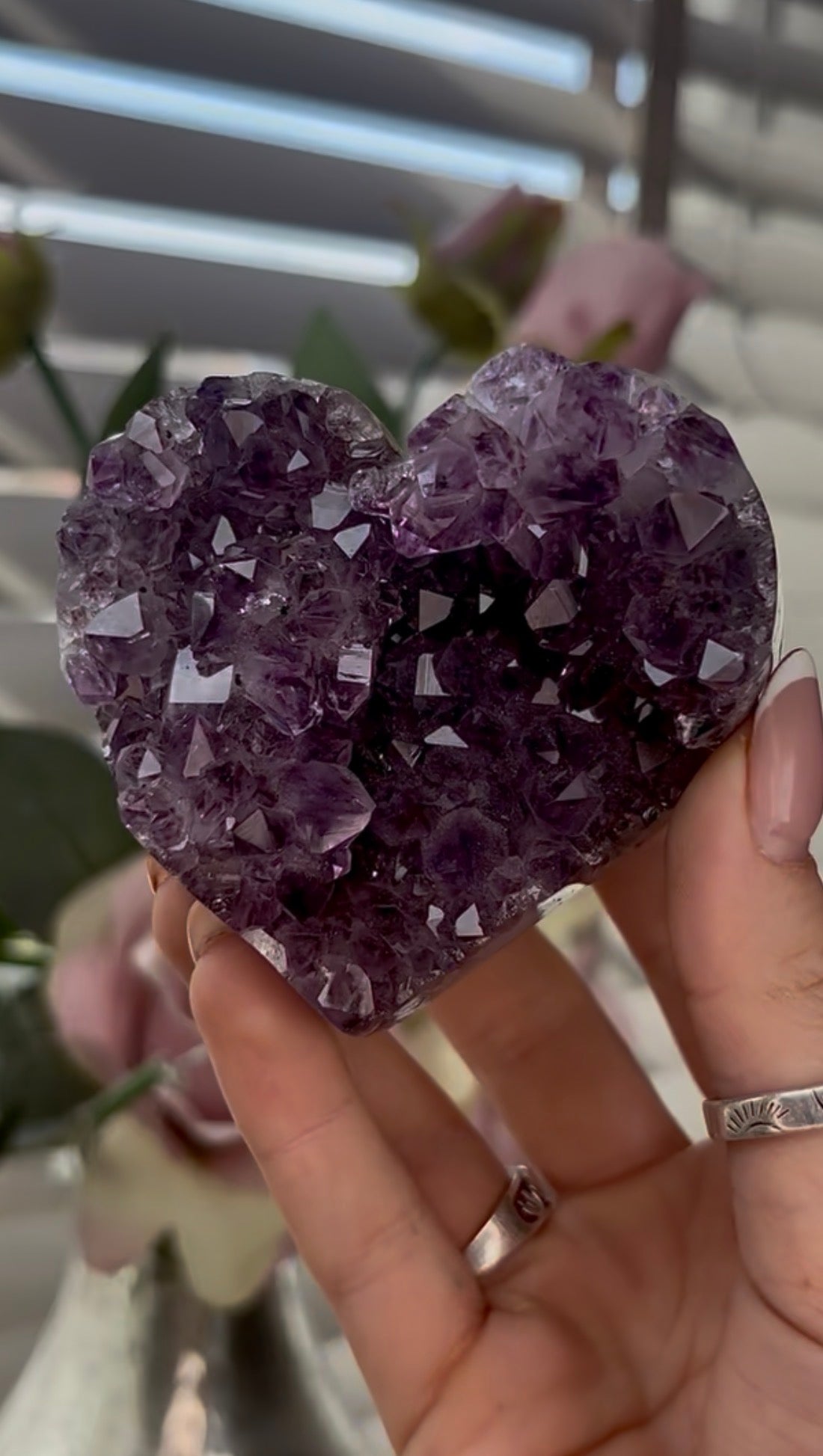 Uruguay amethyst heart - comes with stand