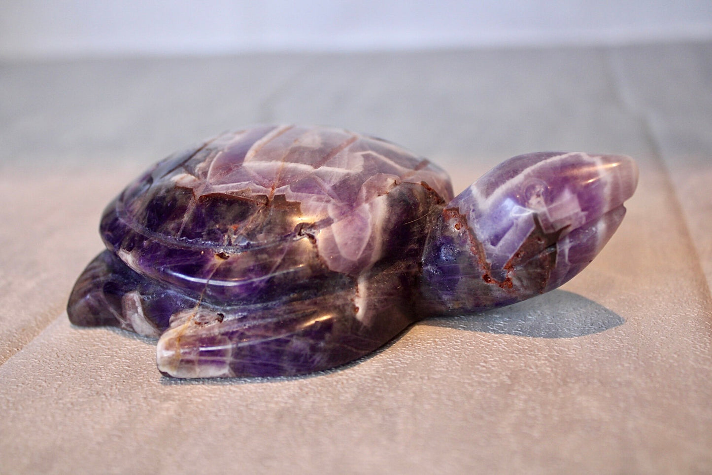 Large dream amethyst sea turtle carving 13cm(L) 9cm(w)