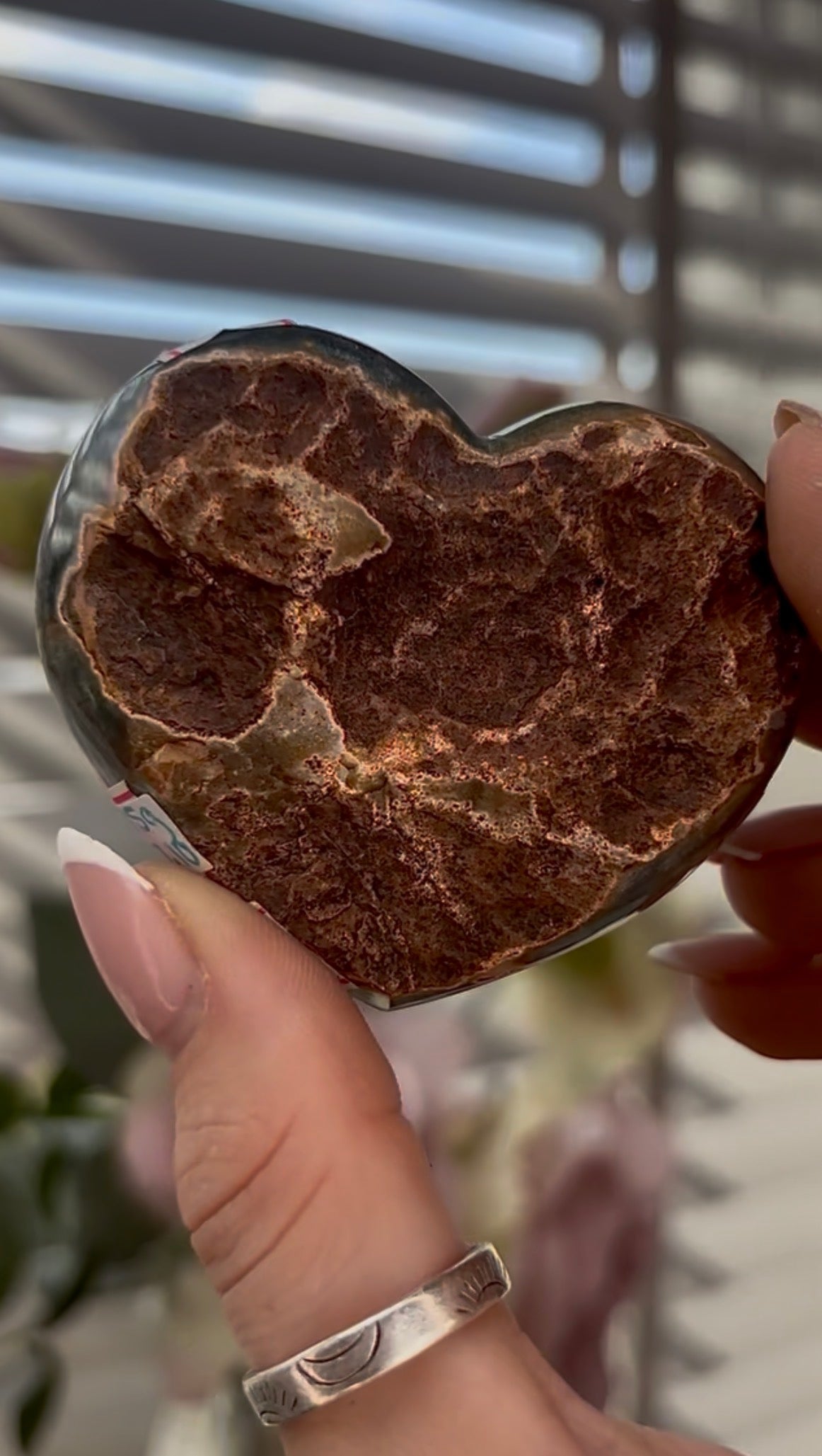 Uruguay amethyst heart - comes with stand