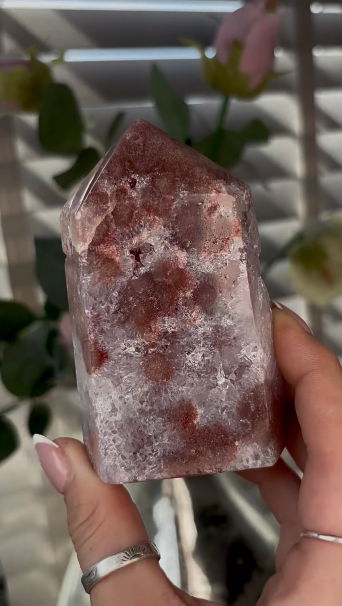 Beautiful, high quality, Pink amethyst tower 9.5cm(h) by 6cm(w)