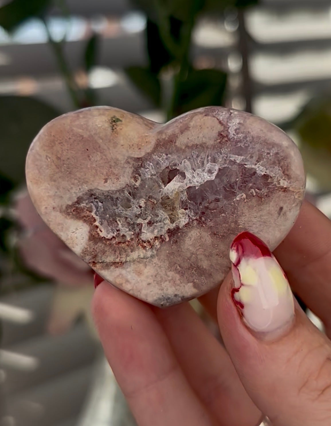 pink amethyst heart - comes with stand 5.5cm