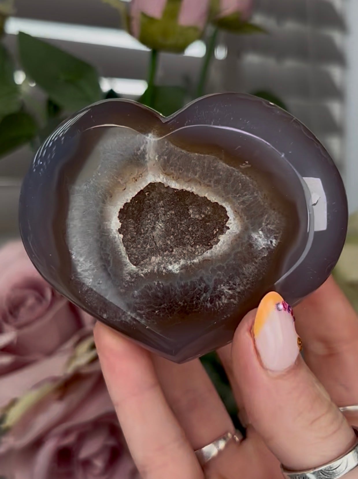 Beautiful, high grade, agate heart with druzy - comes with stand