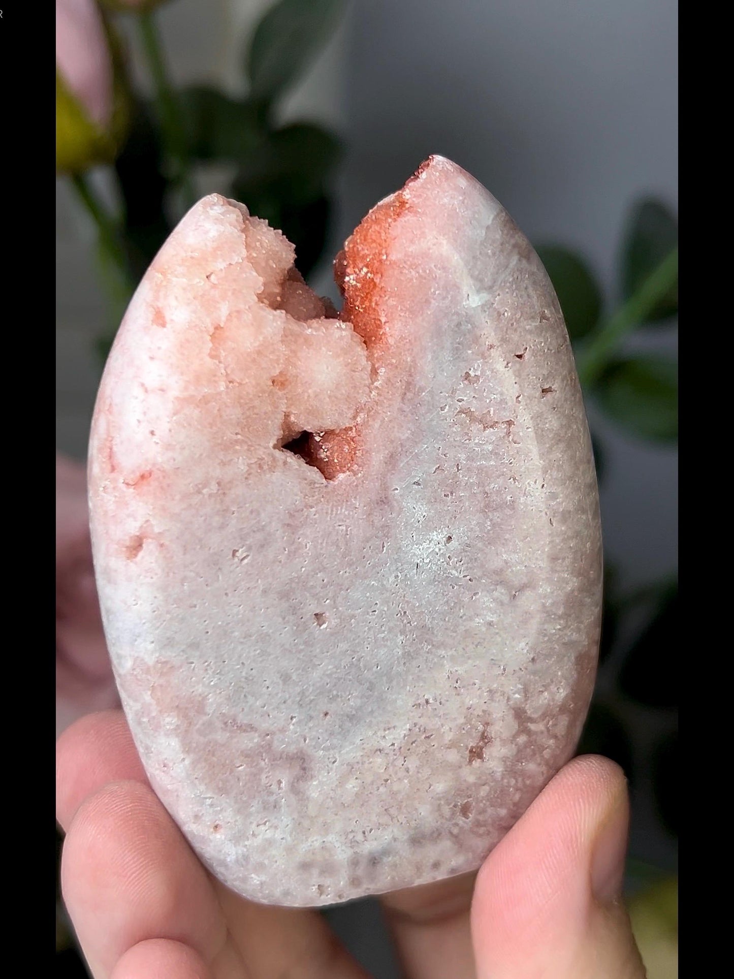 High grade, pink amethyst flame with vibrant peach sugar druzy top