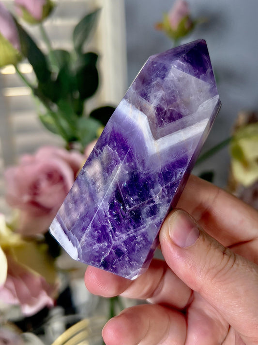 Dream amethyst tower -imperfect tip (see video ) discount added