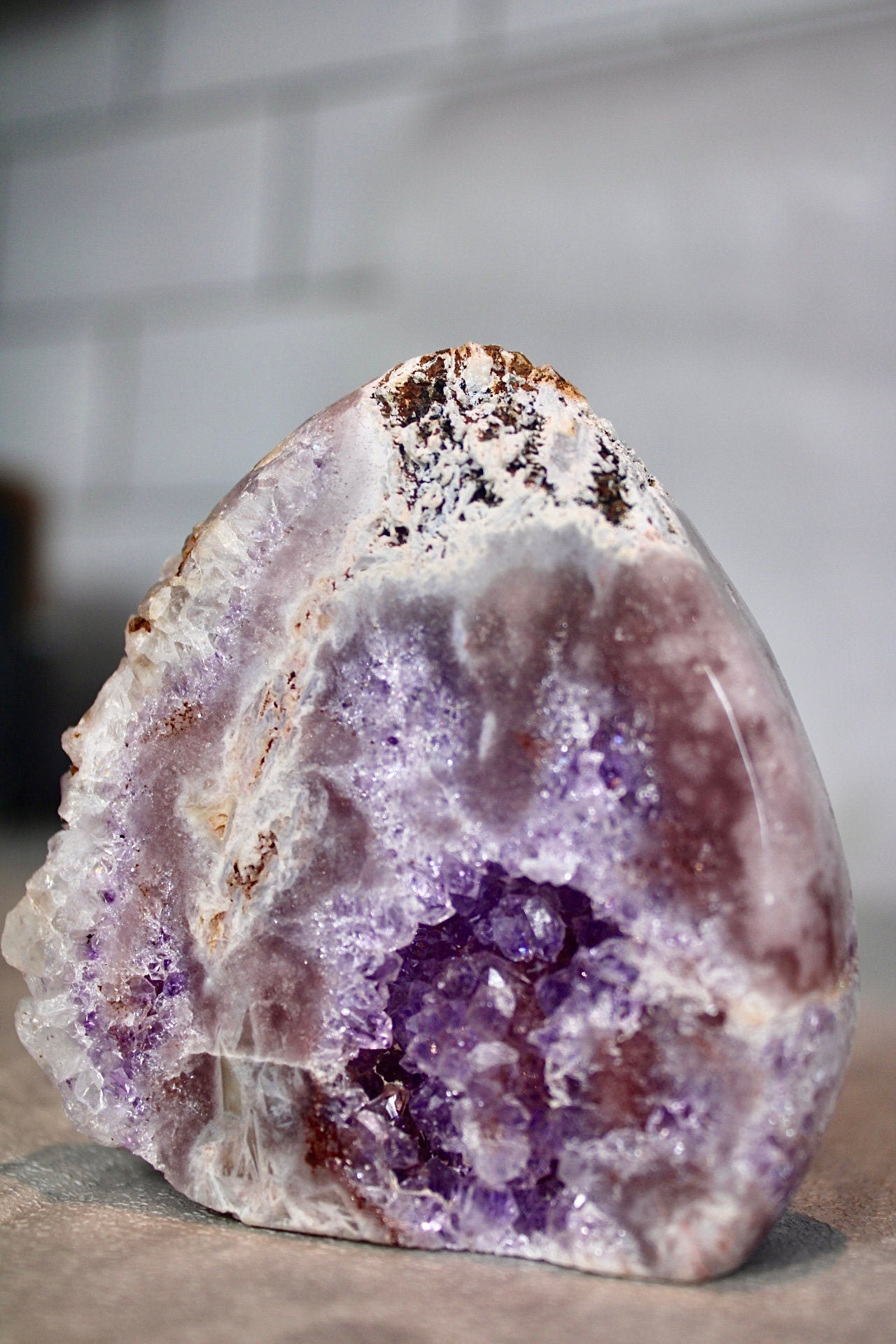 Extra high quality, purple, pink amethyst flame with quartz from brazil 220g 8cm (h) 8cm (w)
