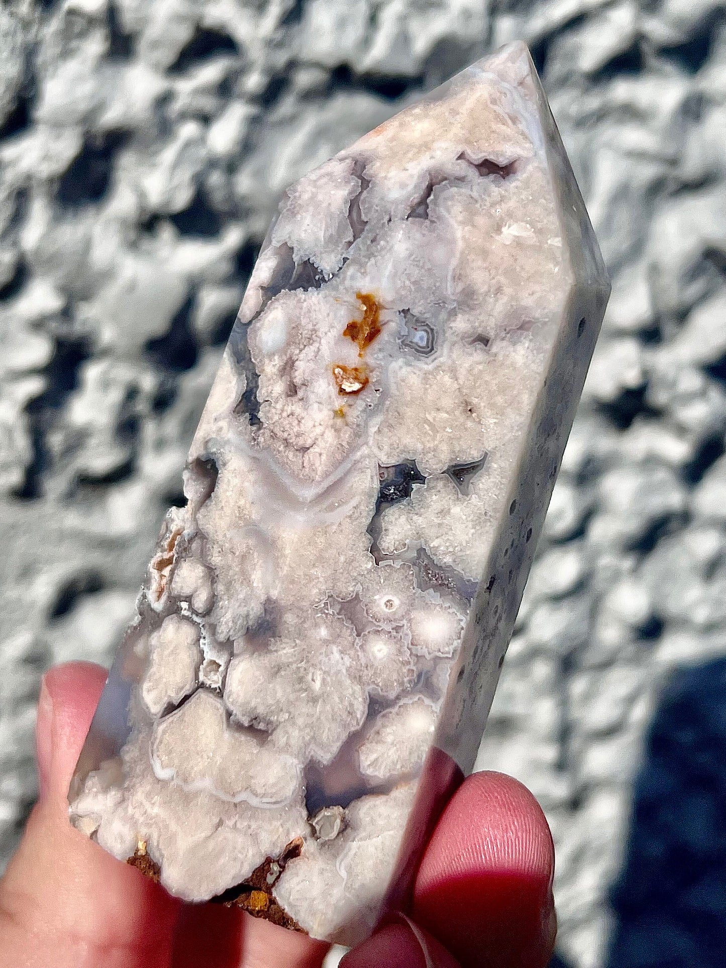 High grade Black, blue & pink flower agate tower