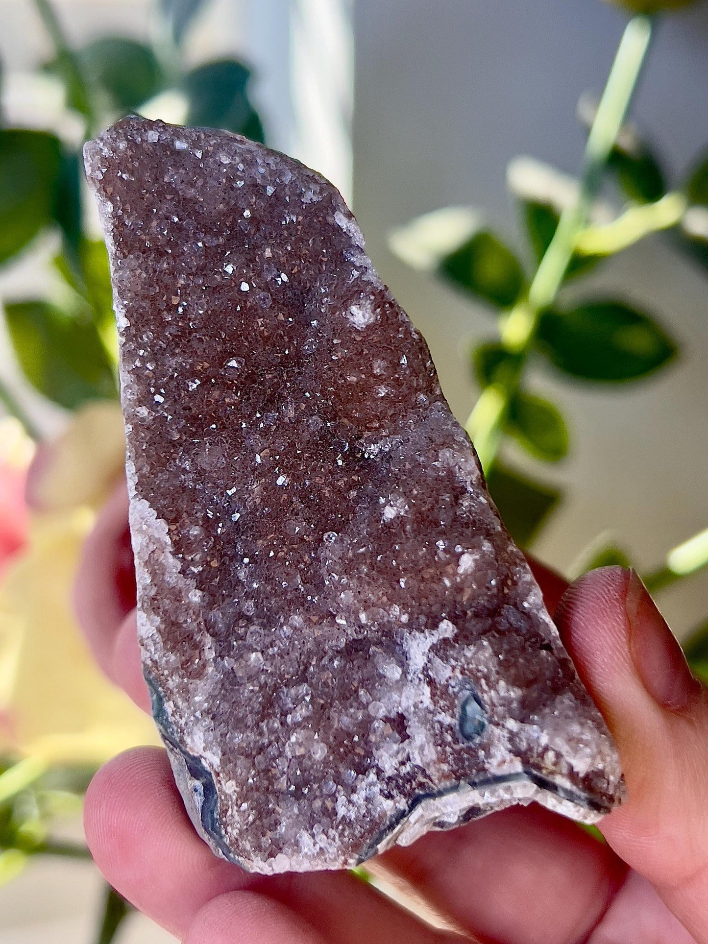 amethyst red toned cutbase freeform - 150g 7.5cm(h) 4cm(w)