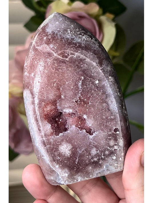 High grade, pink amethyst flame