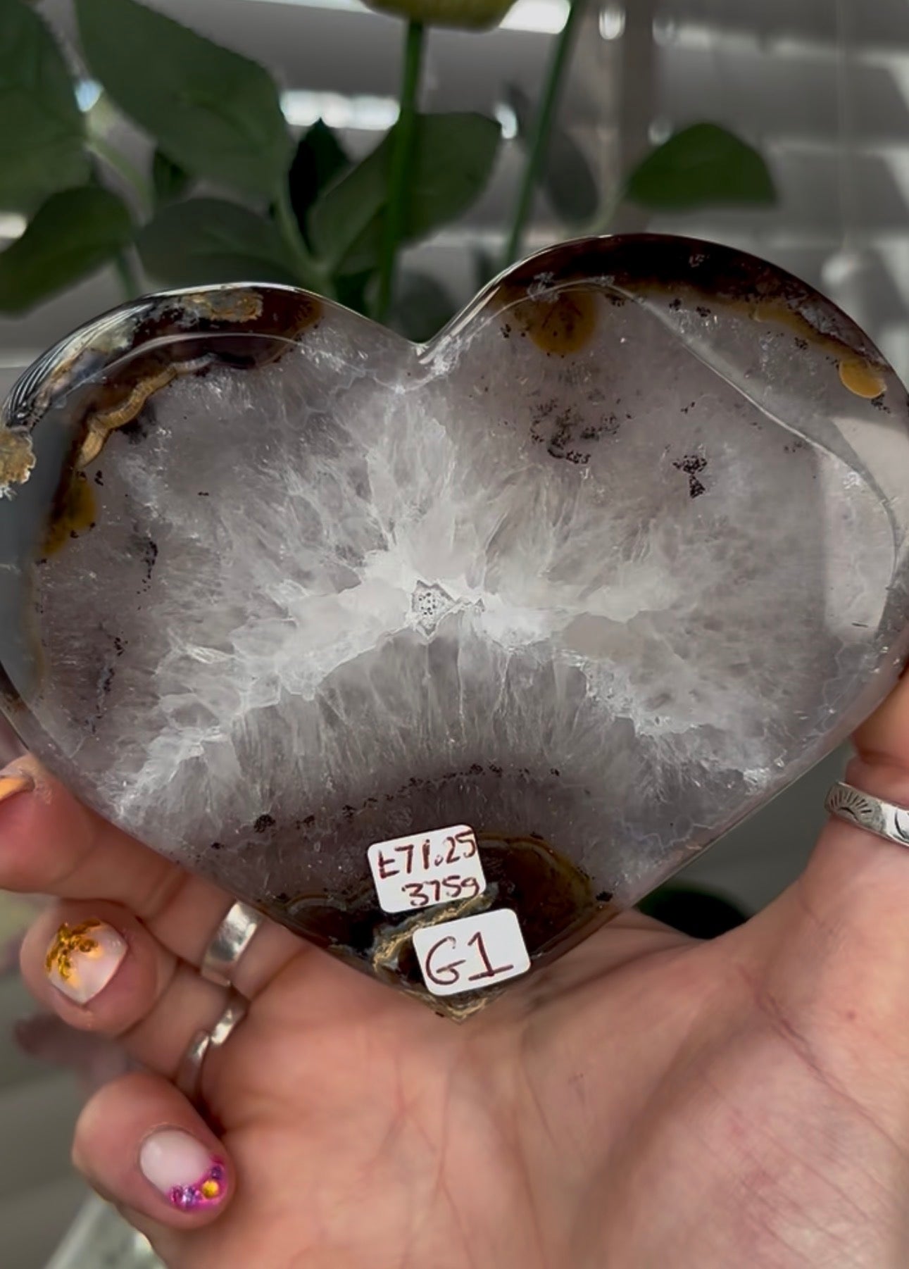Beautiful, high quality, agate heart with druzy - stand included