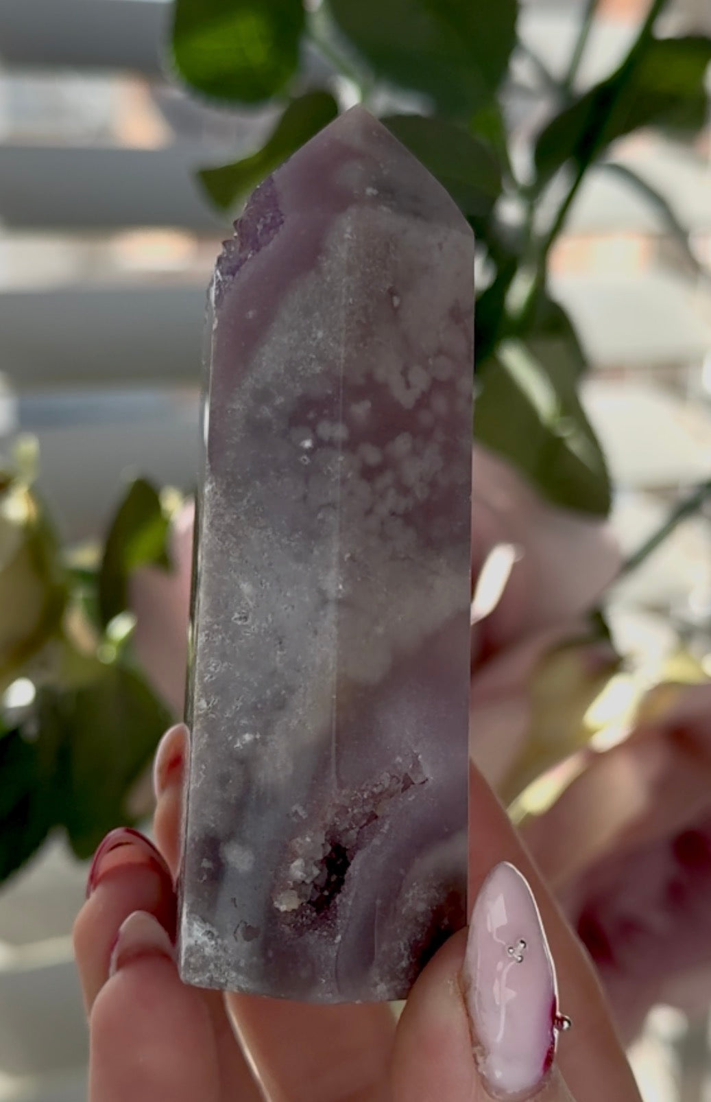 High quality Pink amethyst tower in lilac tones 9cm(h) 4cm(w)