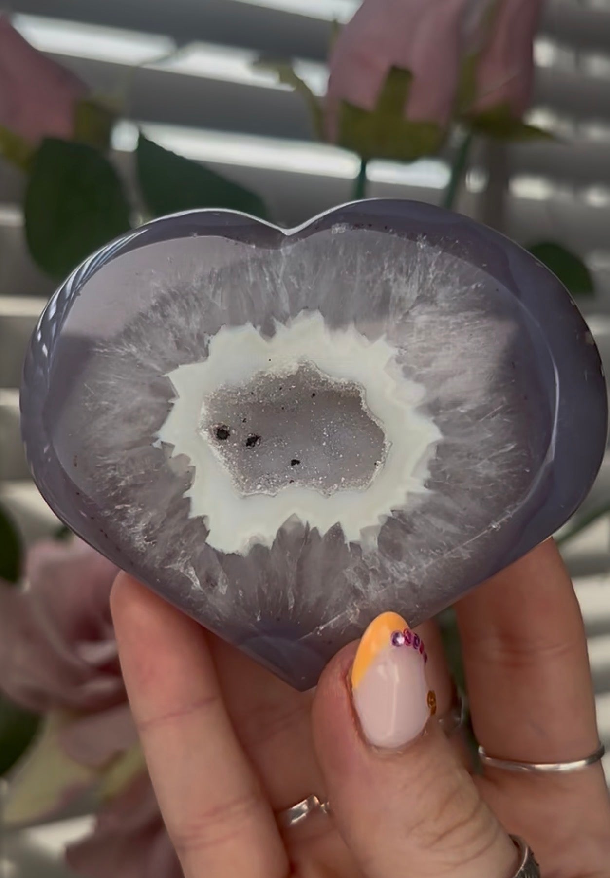 Beautiful, high quality, agate heart with druzy - stand included