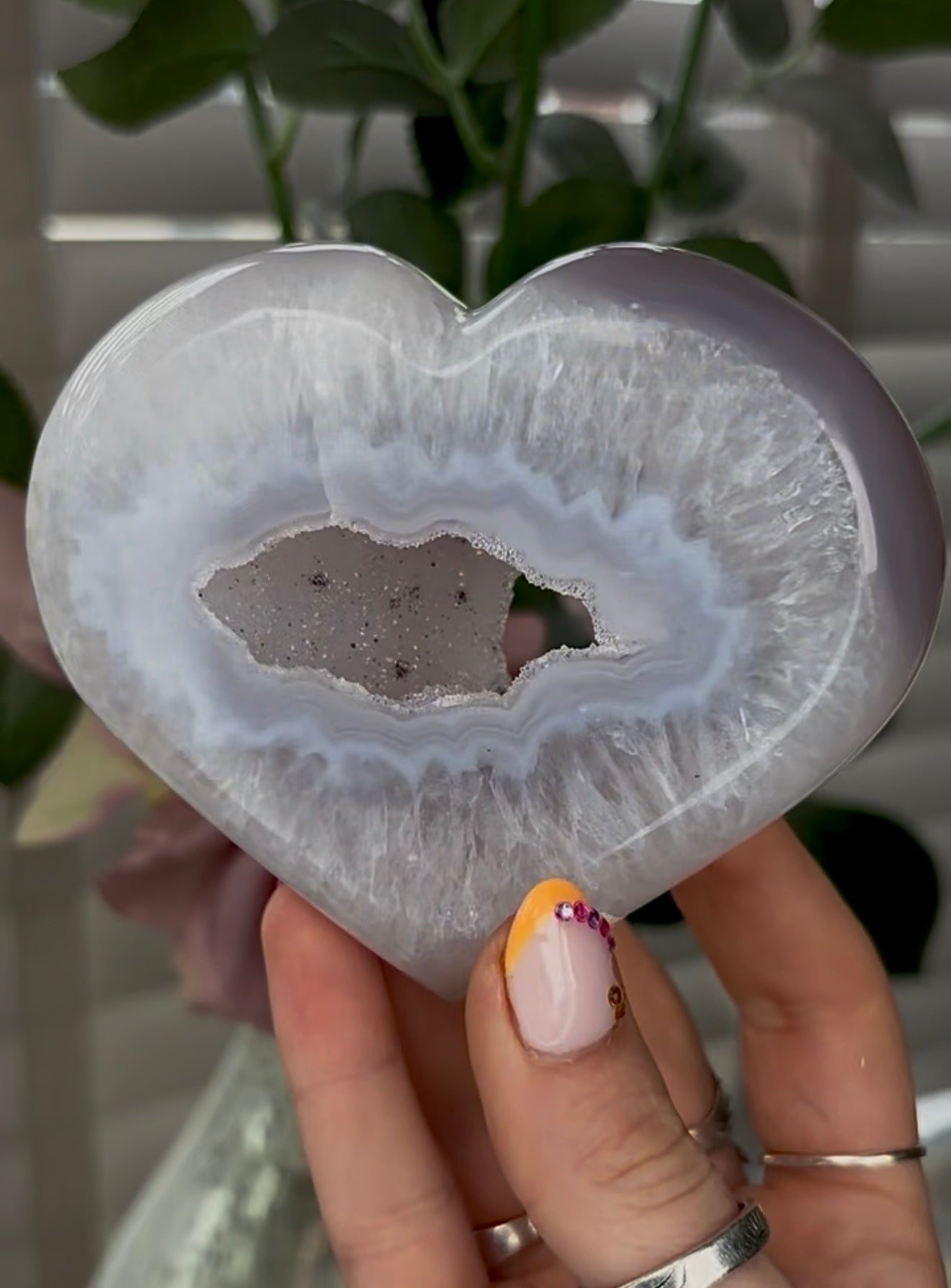 Beautiful, high grade, agate heart with druzy - comes with stand
