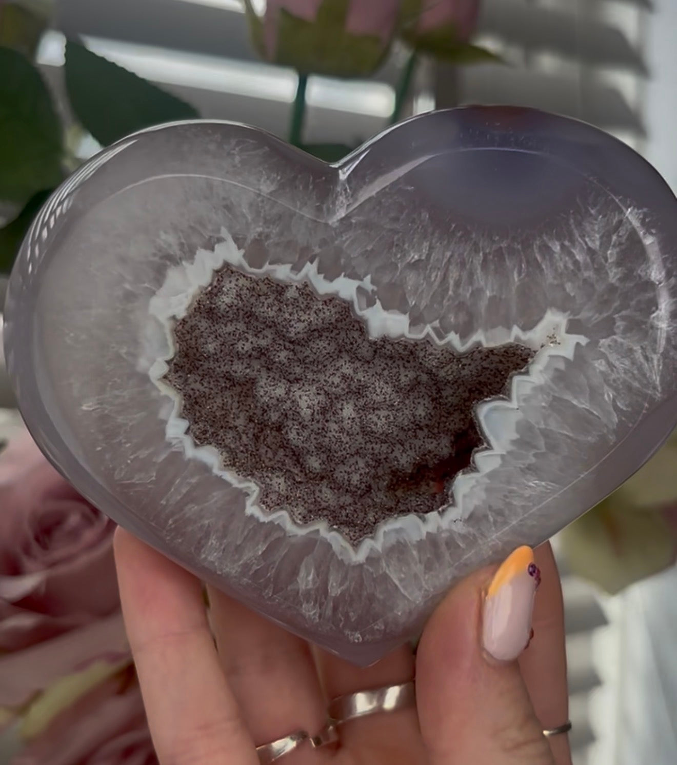 Beautiful, high quality, agate heart with druzy - stand included