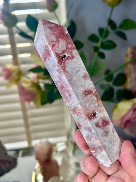 High grade, pink amethyst tower 15cm 270g