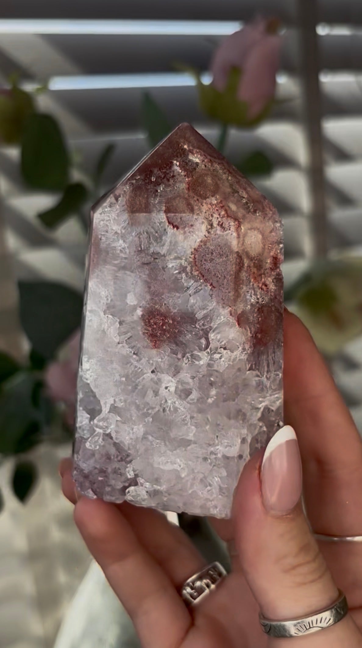 Beautiful, high quality, Pink amethyst tower 9.5cm(h) by 6cm(w)