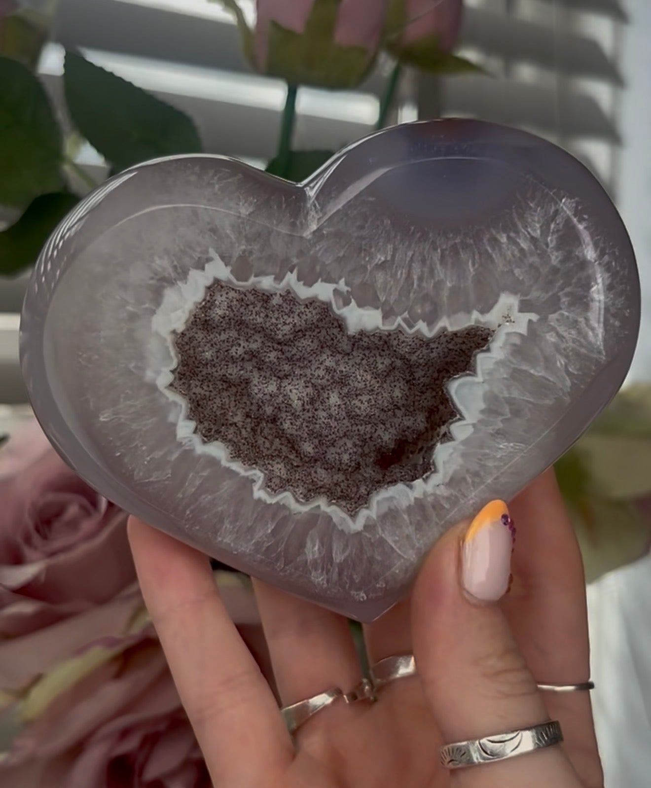 Beautiful, high quality, agate heart with druzy - stand included