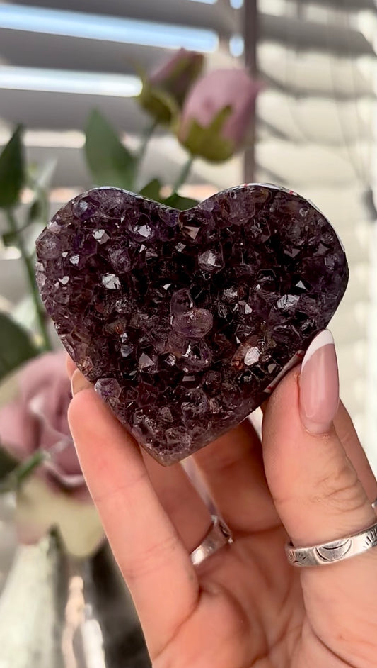 Uruguay, rainbow amethyst heart In berry tones - comes with stand