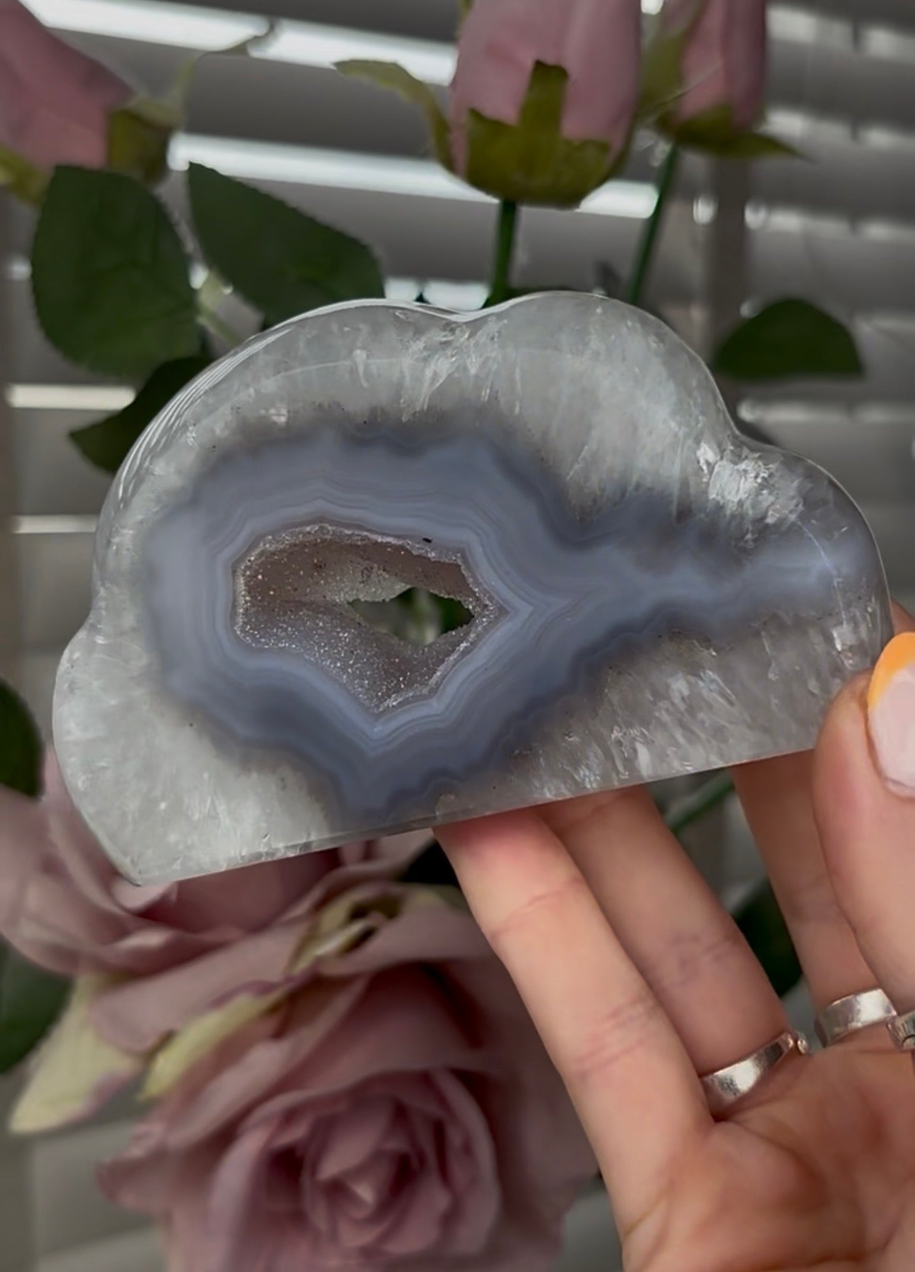 Beautiful, agate cloud with druzy