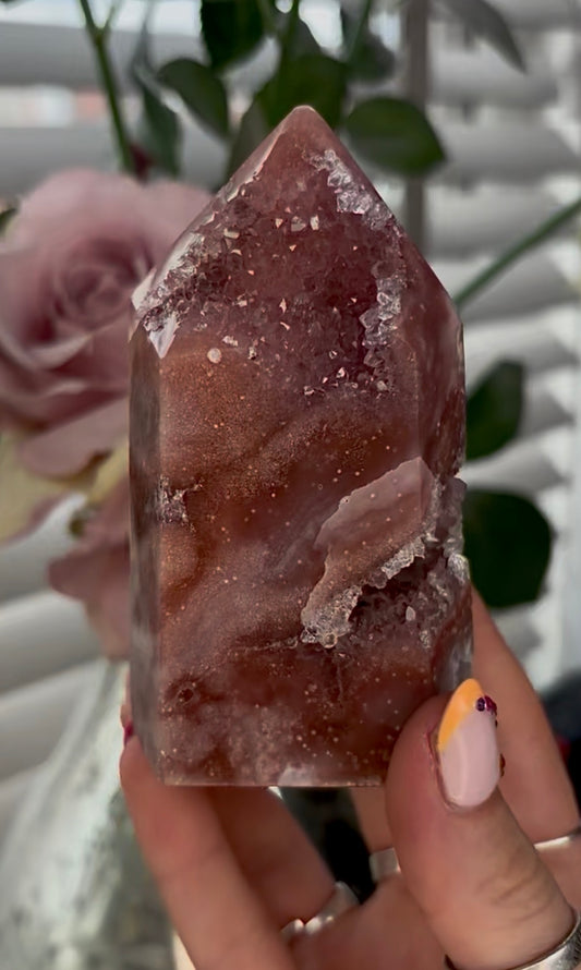 Beautiful, high quality, Pink amethyst tower