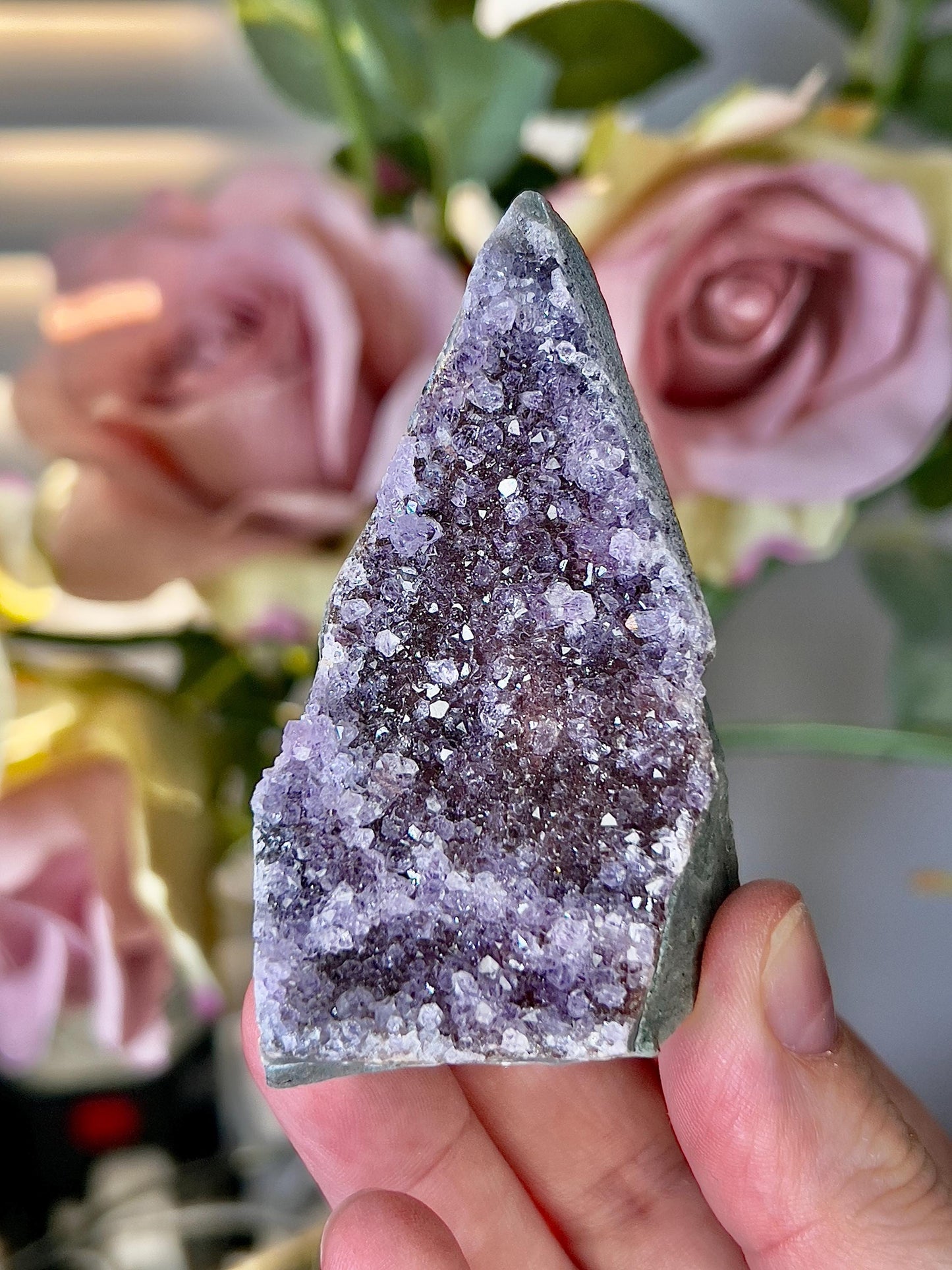 amethyst cutbase freeform - 90g 7cm(h) 5cm(w)