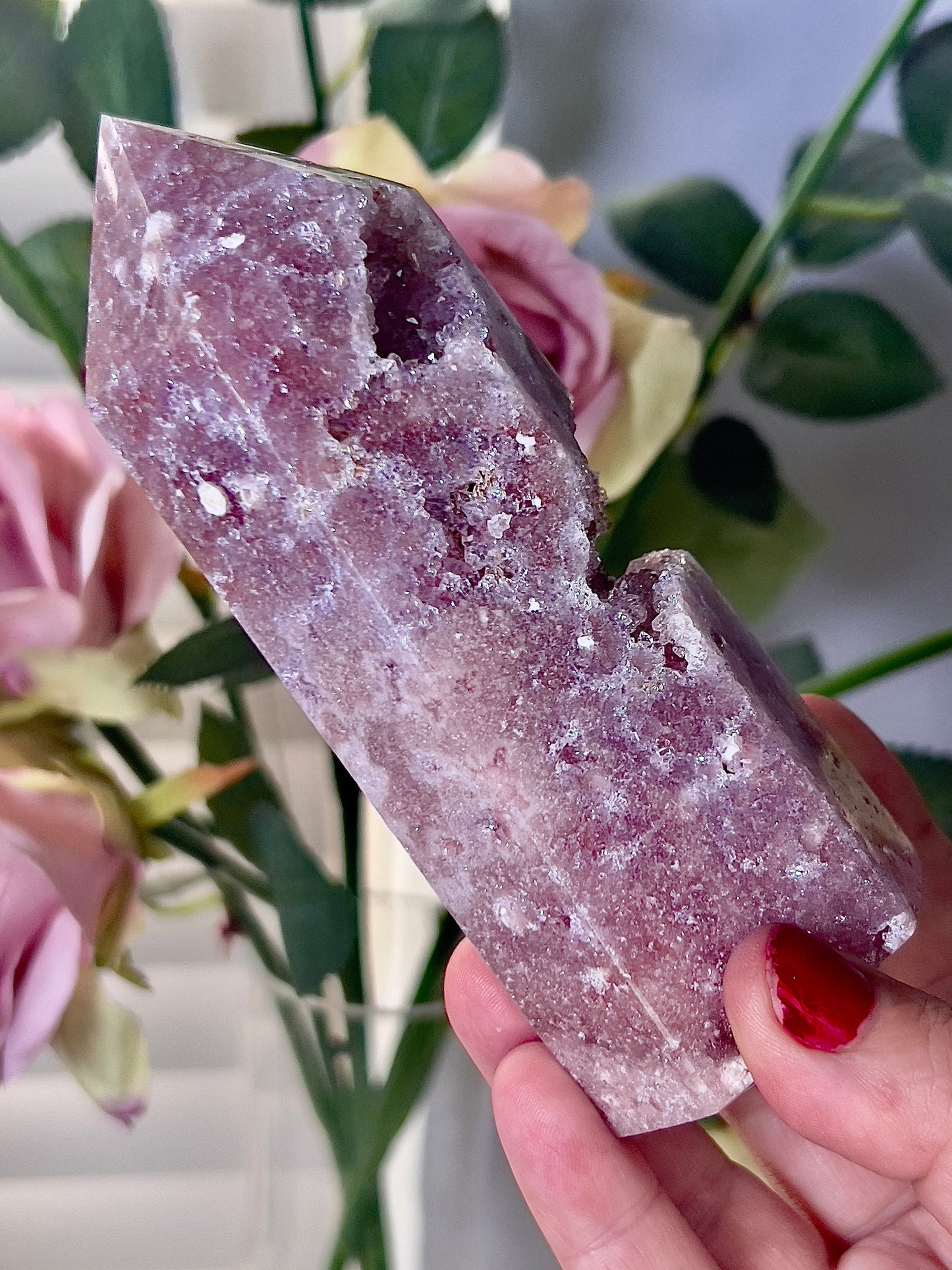 High grade, berry red pink amethyst tower 0.410g 13cm