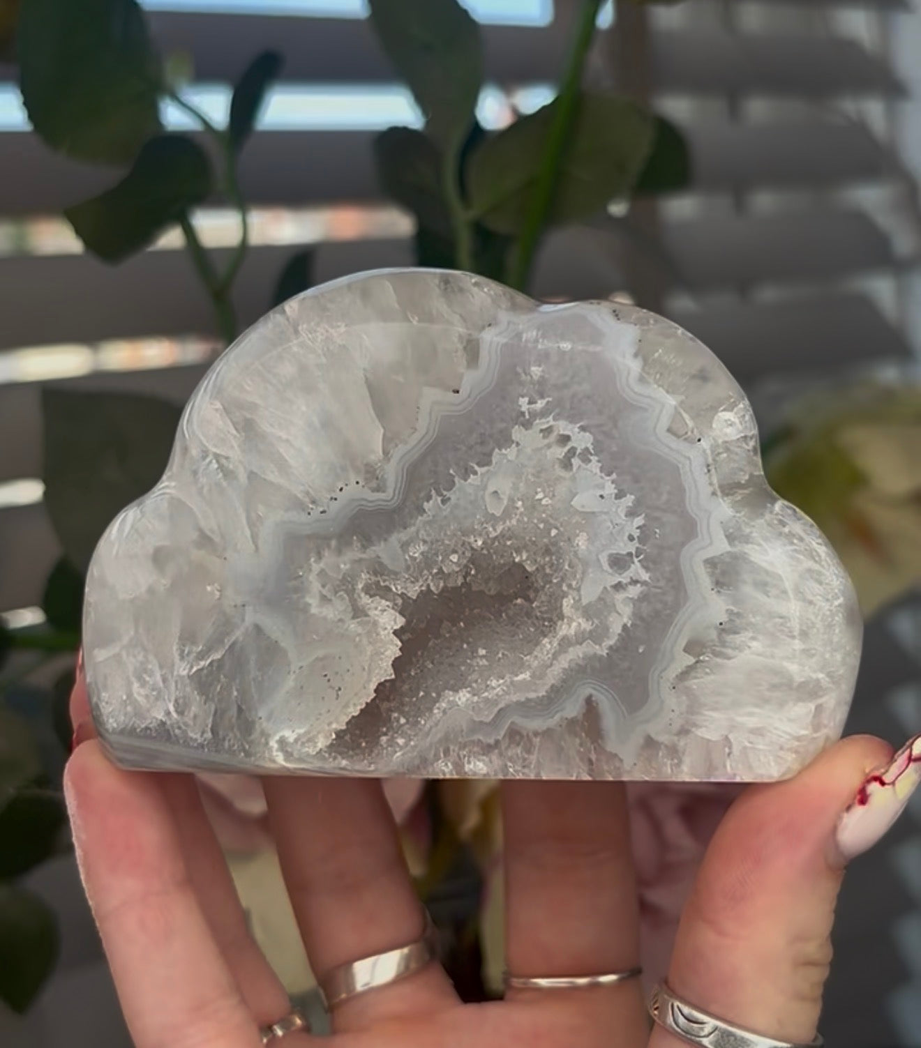 Beautiful, agate cloud with druzy