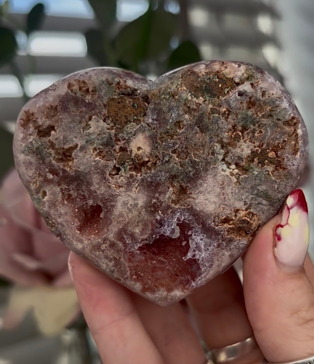pink amethyst heart - comes with stand 7.2cm