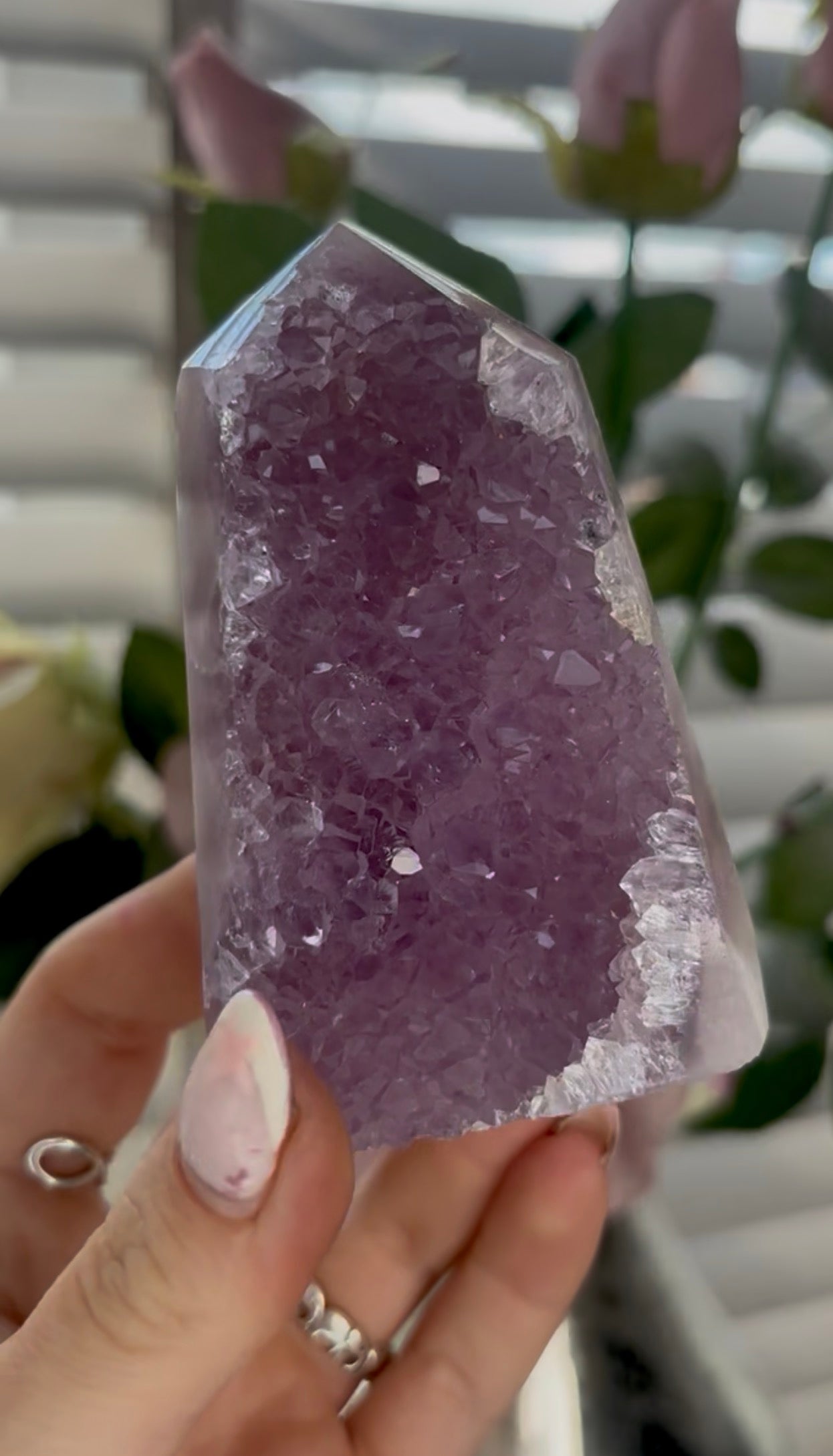 Incredible, high quality, Pink amethyst tower in lilac tones with vibrant tones