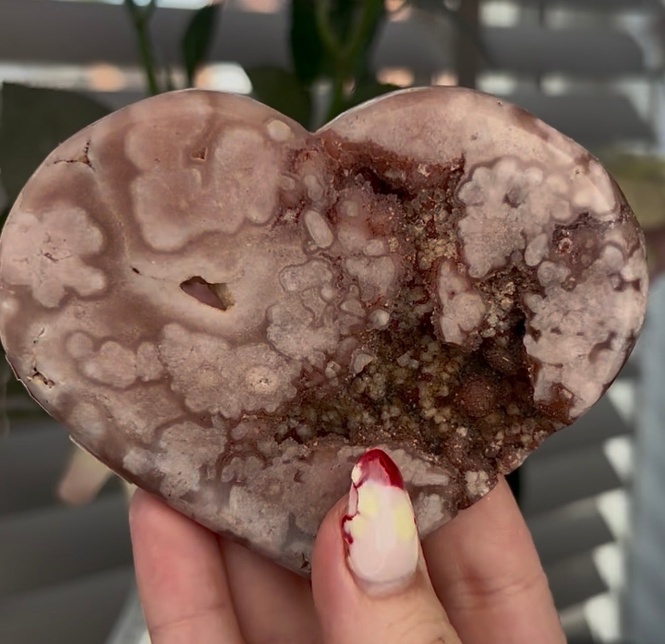 Druzy pink amethyst heart - comes with stand (10cm)