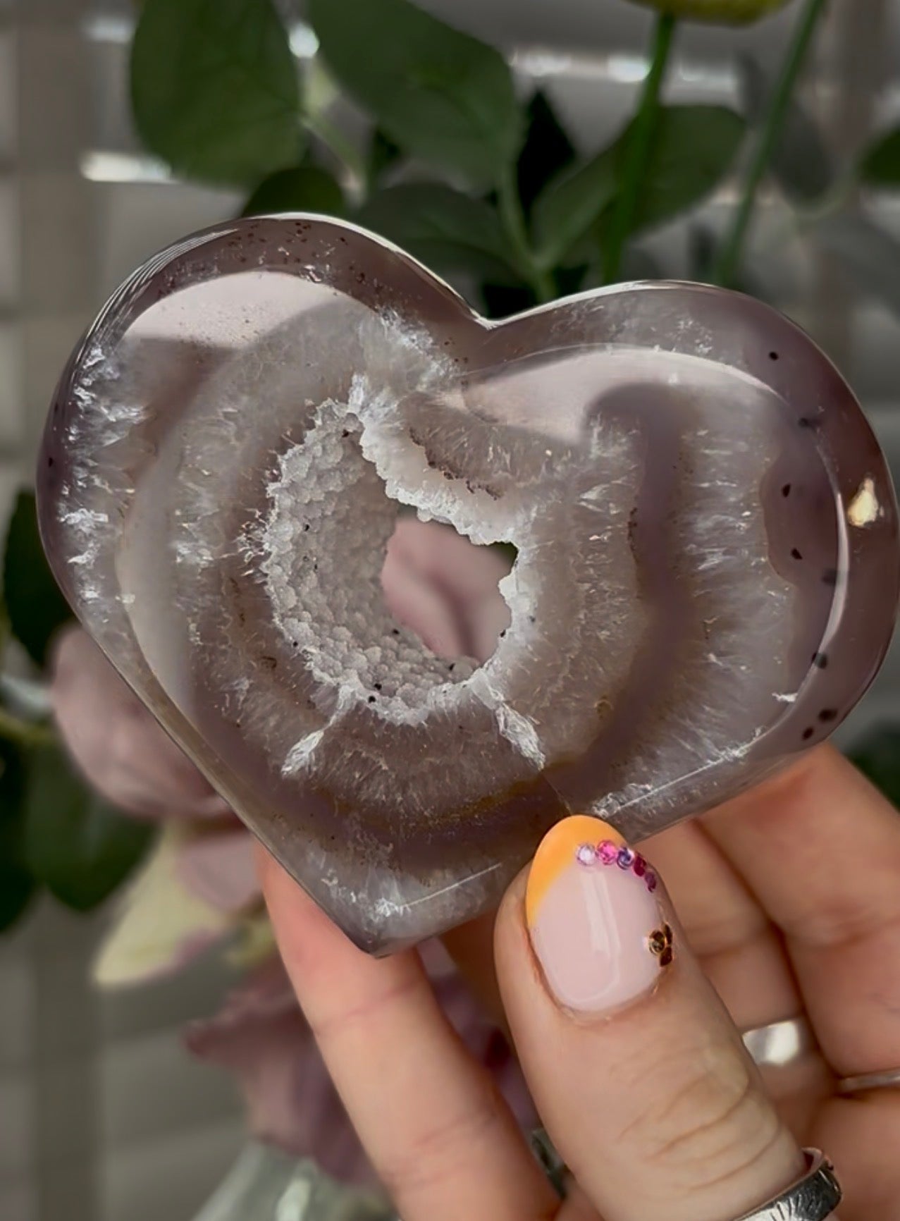Beautiful, high grade, agate heart with druzy portal - comes with stand