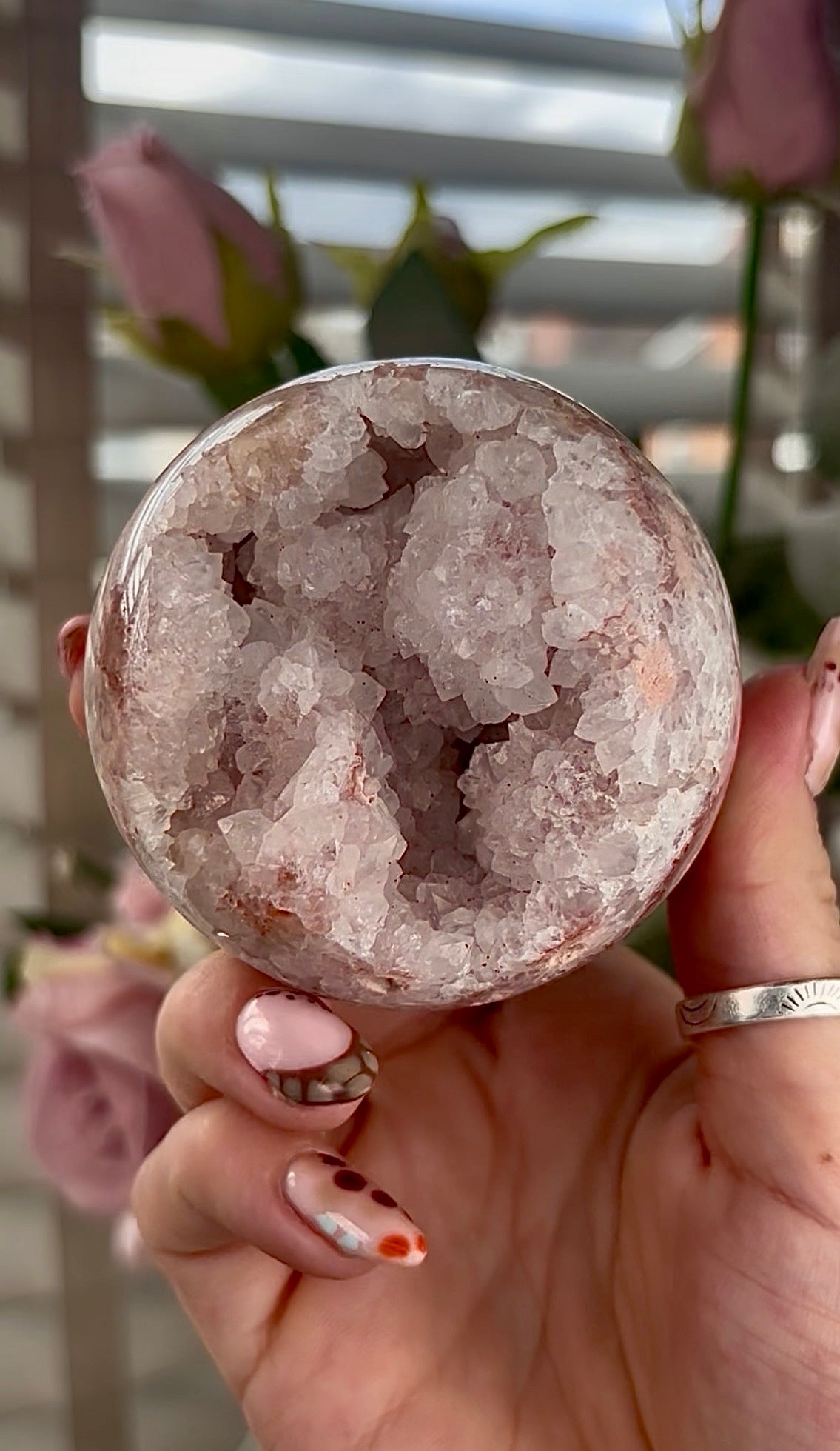 High grade, amethyst Flower agate sphere with high clarity quartz