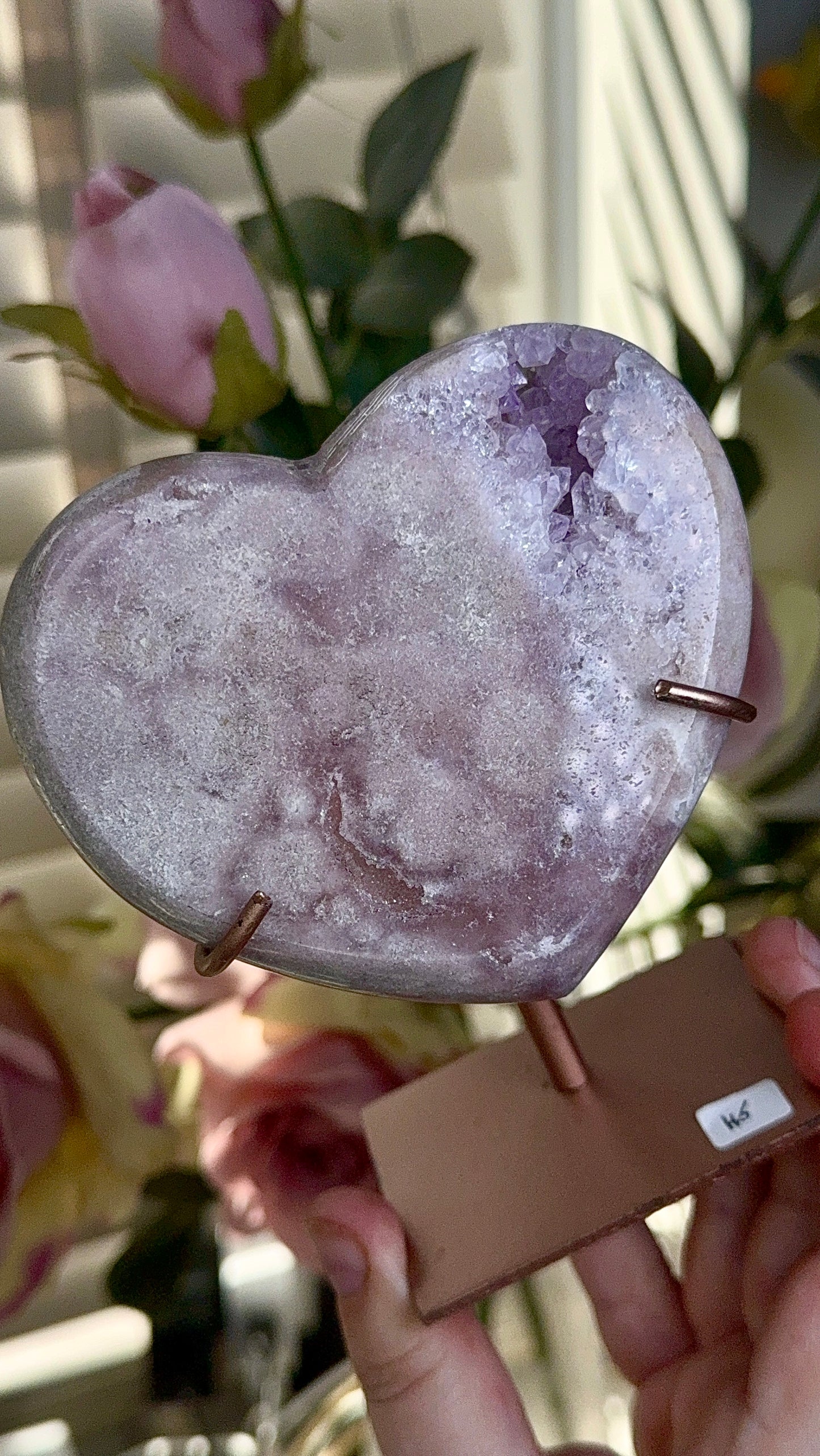 Hq pink amethyst heart - comes with stand
