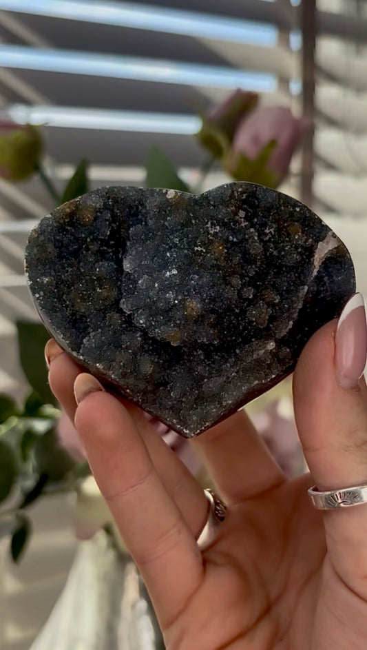 Uruguay amethyst heart - comes with stand