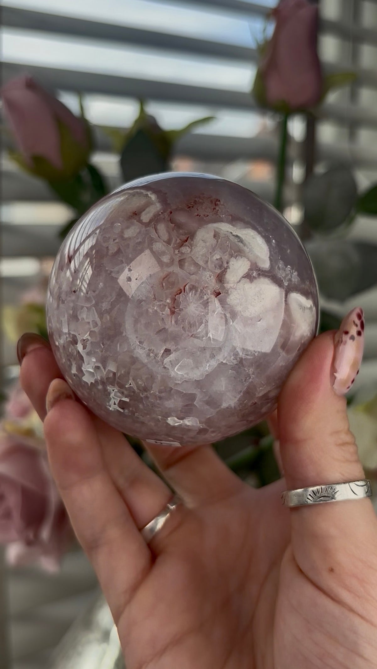 High grade, amethyst Flower agate sphere with high clarity quartz