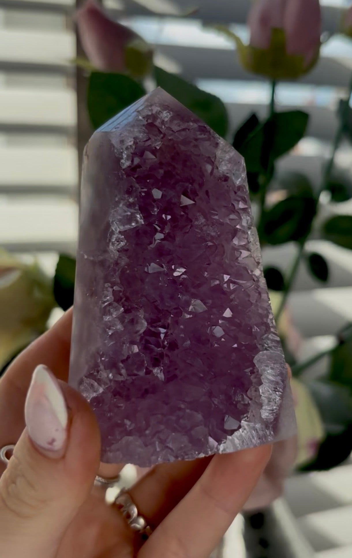 Incredible, high quality, Pink amethyst tower in lilac tones with vibrant tones