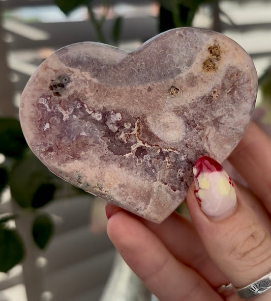pink amethyst heart - comes with stand 7.5cm