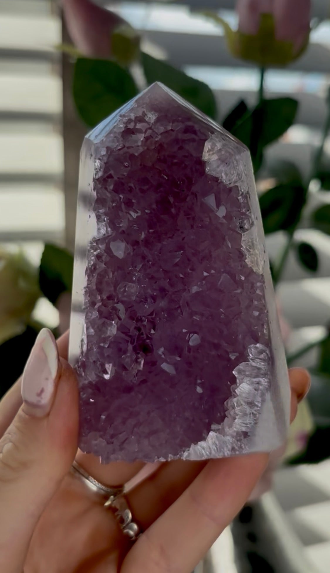 Incredible, high quality, Pink amethyst tower in lilac tones with vibrant tones
