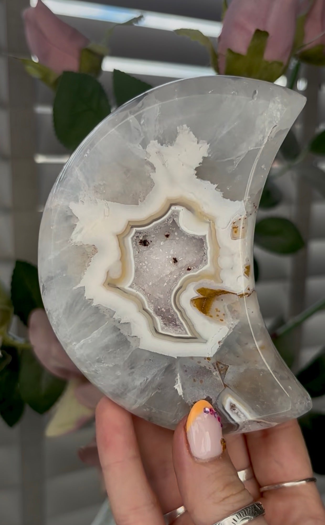 Beautiful, high quality, agate moon with druzy - stand included